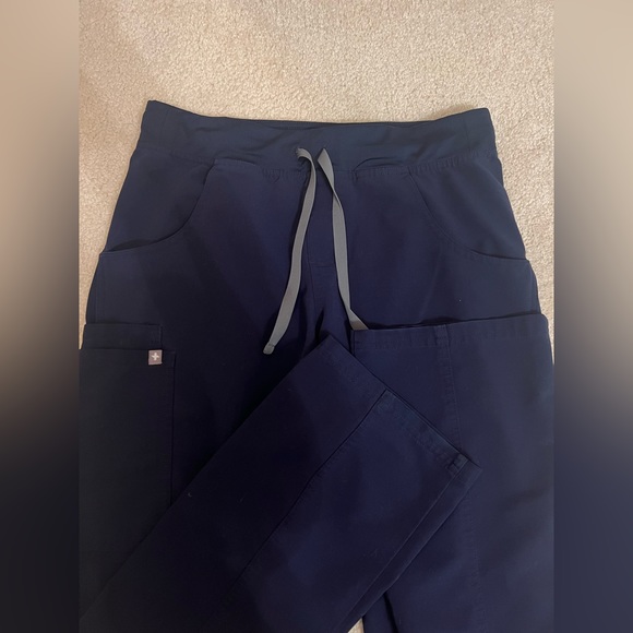 Figs Scrub Pants - Picture 4 of 5